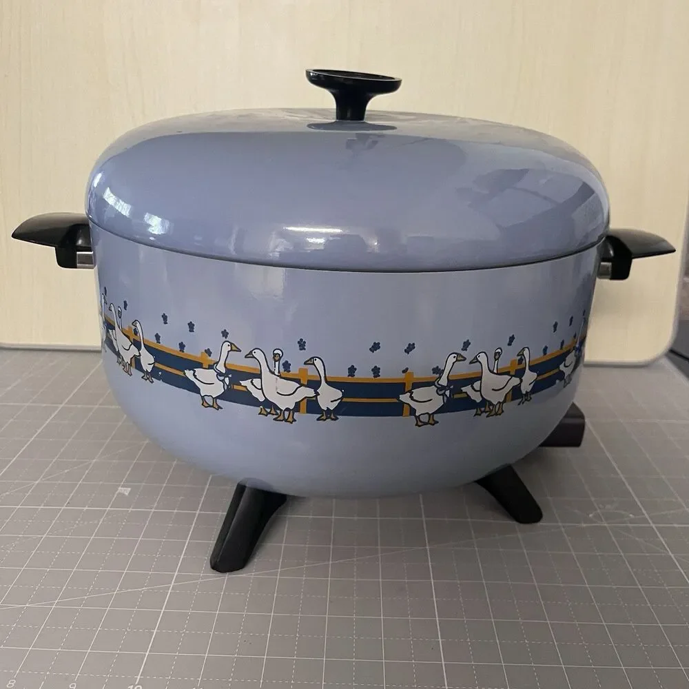 NICE Vintage Goose Geese Electric Cooker Buffet Frying Pan Meyer Granny Country